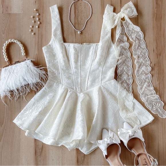 Lulus Pants - NWT! Lulus Radiant Flair Ivory Floral Jacquard Bustier Skort Romper